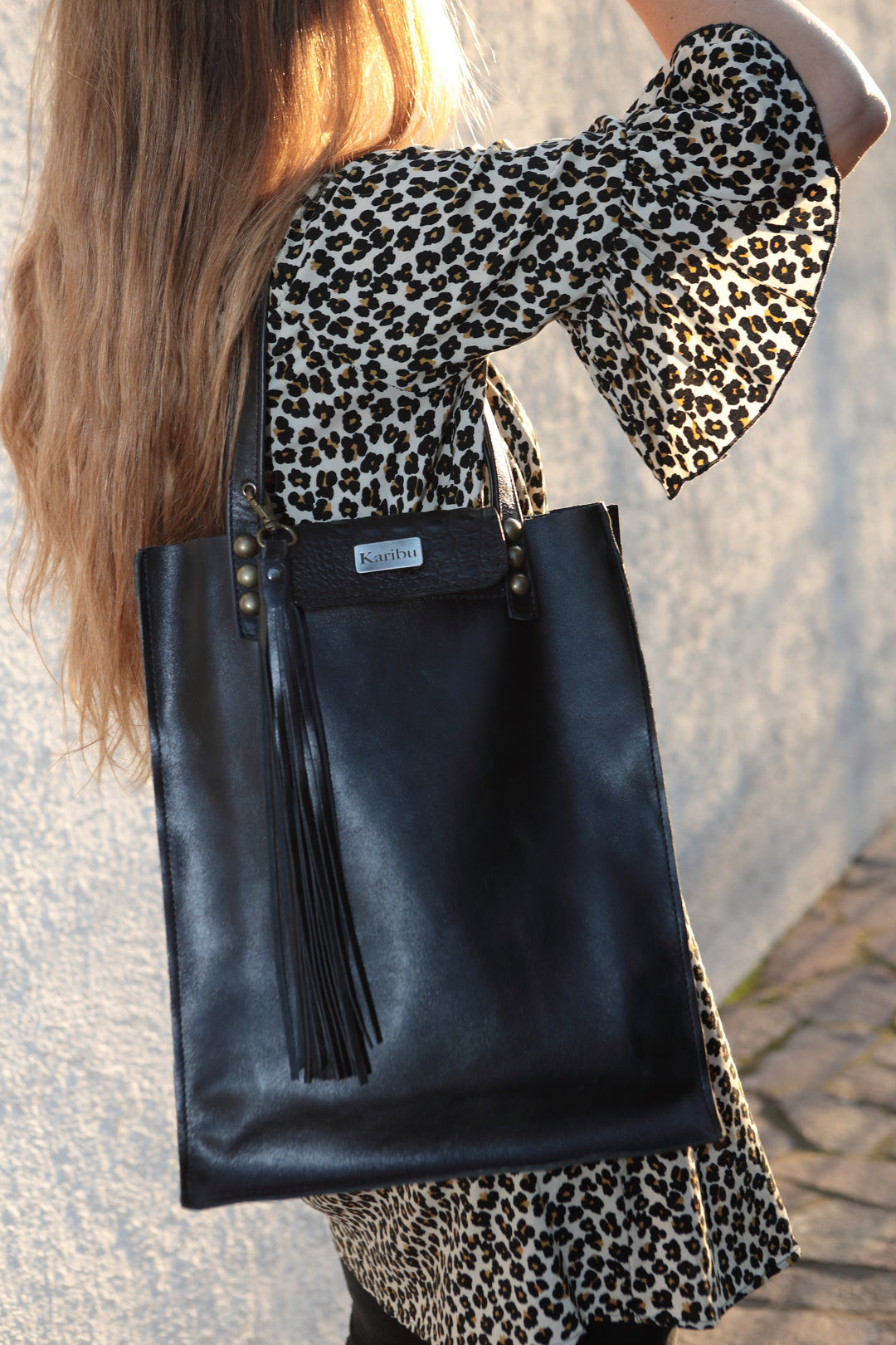 Juanita Black Wallet with Stylish Cover Design