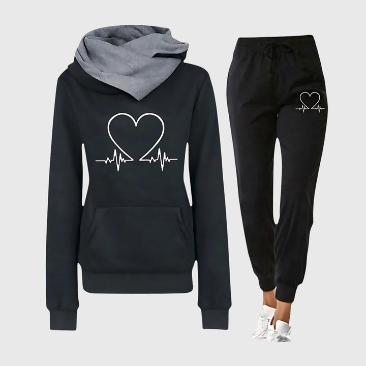 Carmen - Heartbeat Hoodie Set