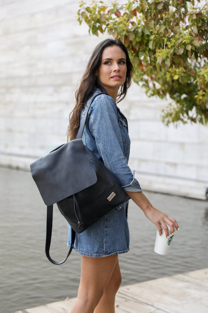 Bernardita Black Backpack with Wallet