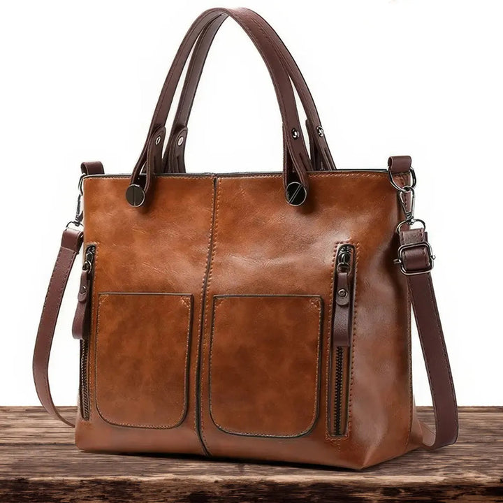 Ilse's Classic Chic Shoulder Bag