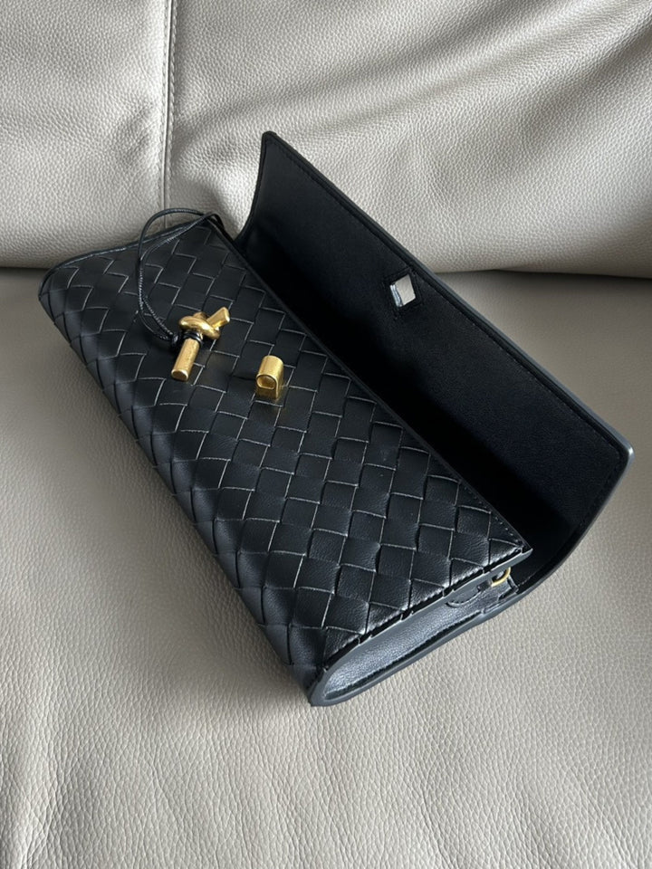 Camila | Elegant Slim Woven Clutch