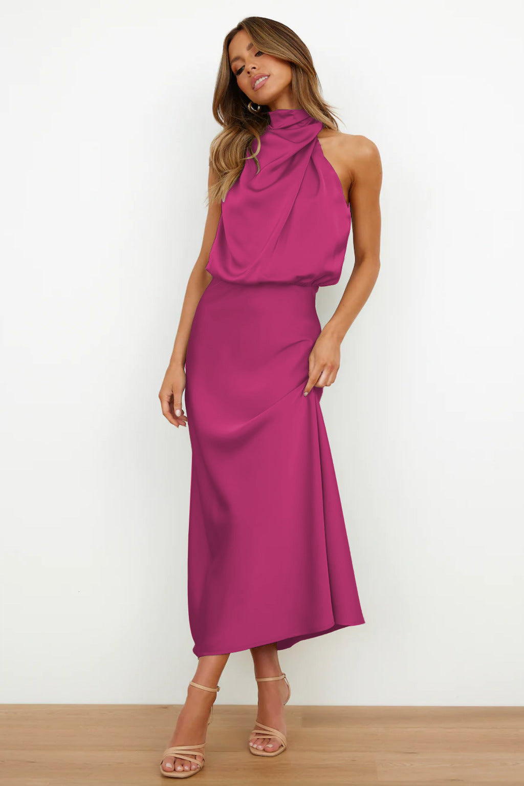 Verona™ | Chic Open-Back Dress