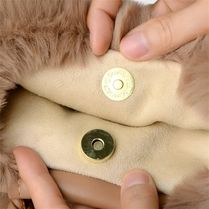 Amber - Plush Faux Fur Handbag