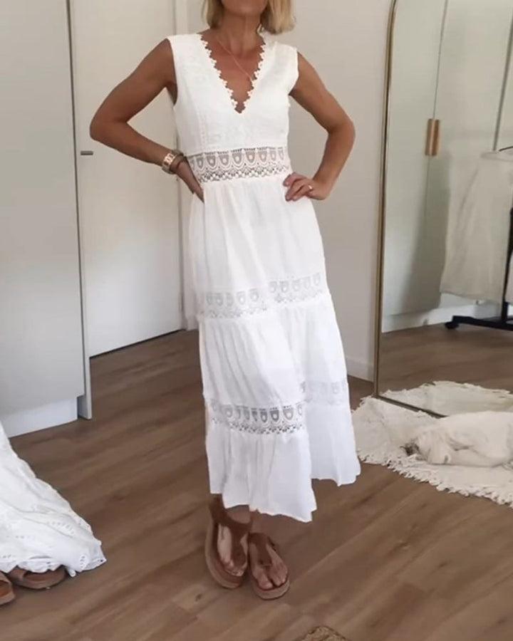 Clara | V-Neck Lace Dress