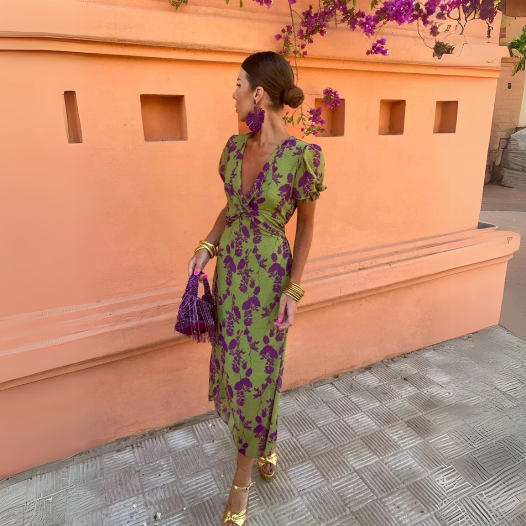 Danielle™ | Exquisite Floral Design