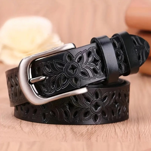 Monika's Timeless Leather Belt