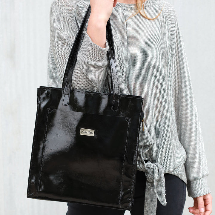 Maria Black Glossy Leather Wallet