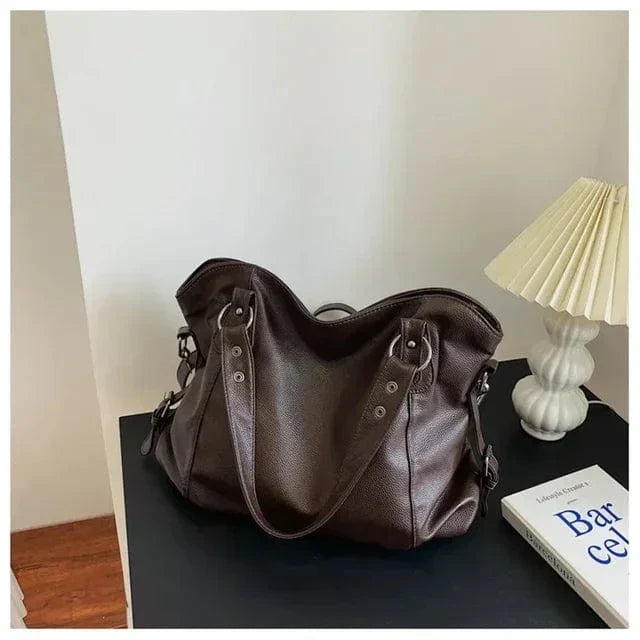 Chic and Multifunctional Leather Shoulder Bag