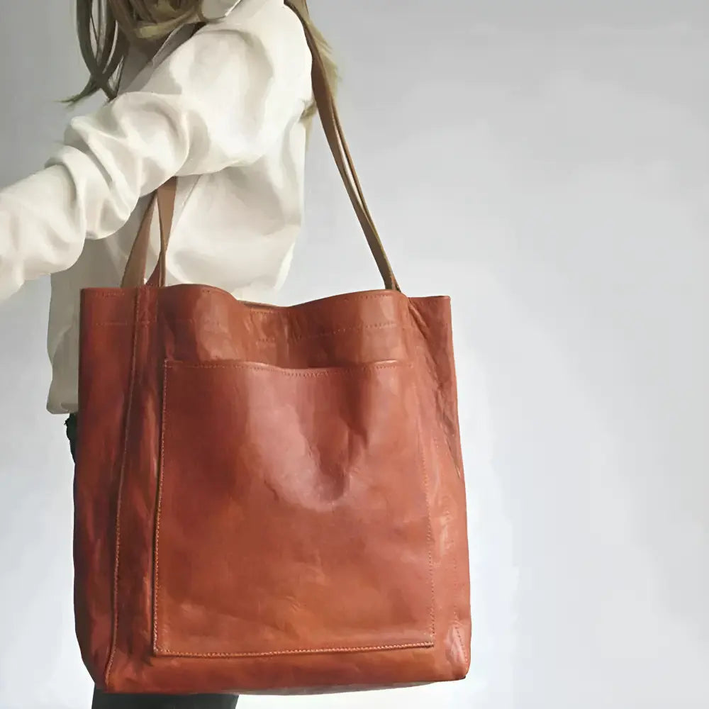 Lorena's Contemporary Elegance | Trendy Leather Handbag
