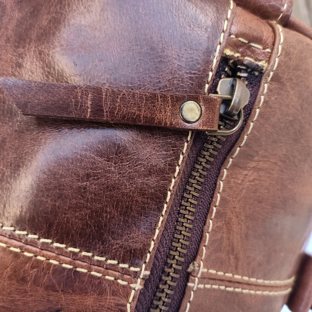 Stylish Mini Duffel Bag in Crazy Horse Leather