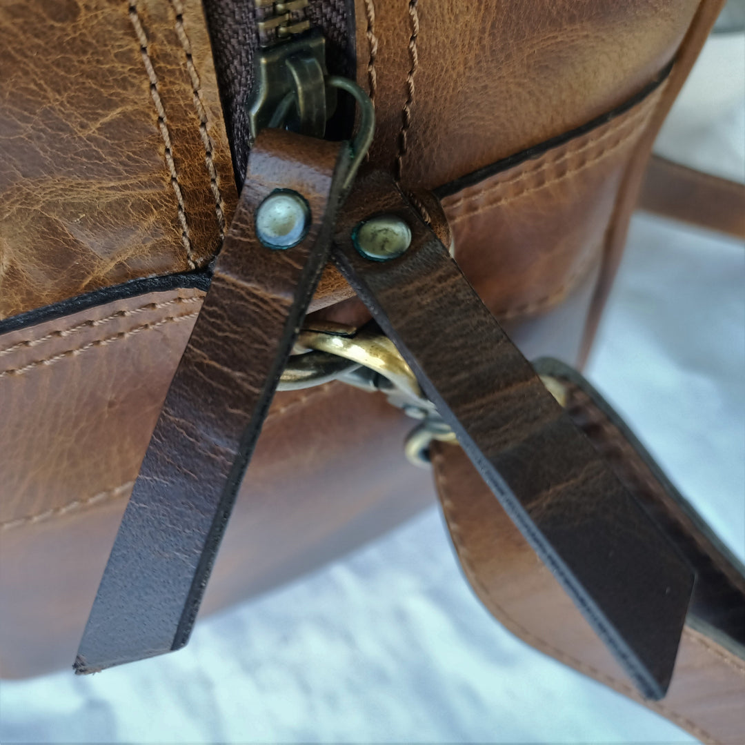 Shiny Hunter Leather Women's Mini Travel Bag