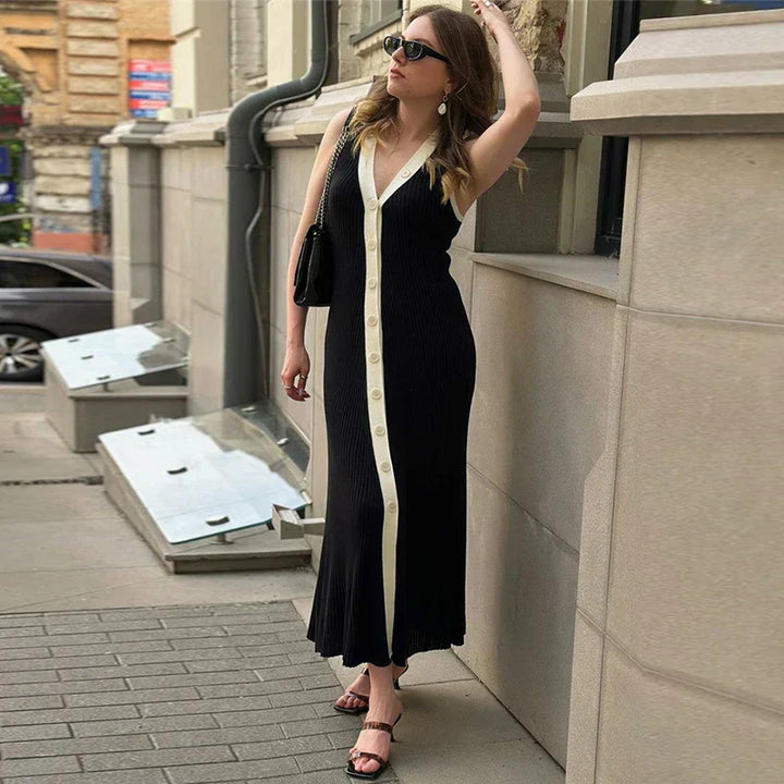 Ines | V-Neck Sleeveless Dress