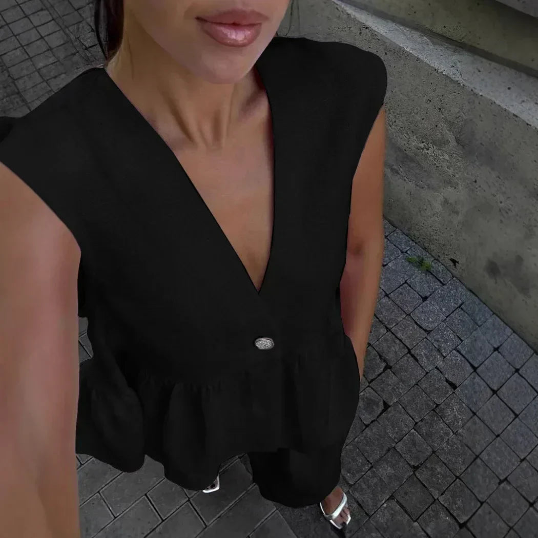 Laura™ | Graceful and Refined Outfit