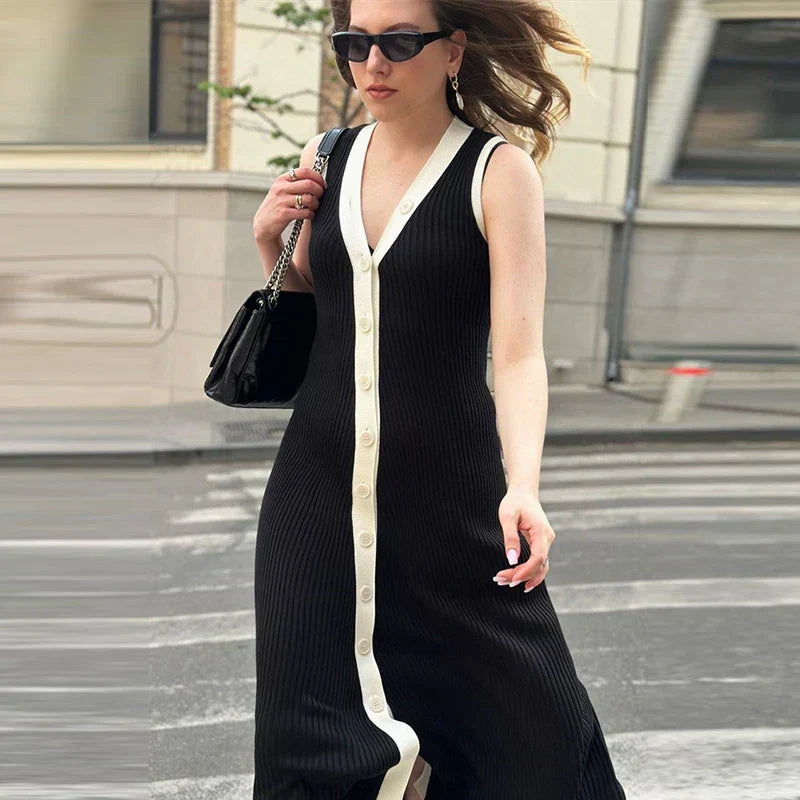 Ines | V-Neck Sleeveless Dress