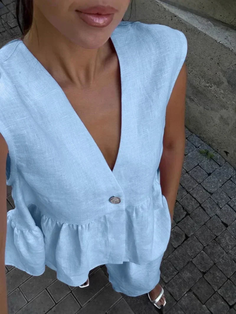 Laura™ | Graceful and Refined Outfit