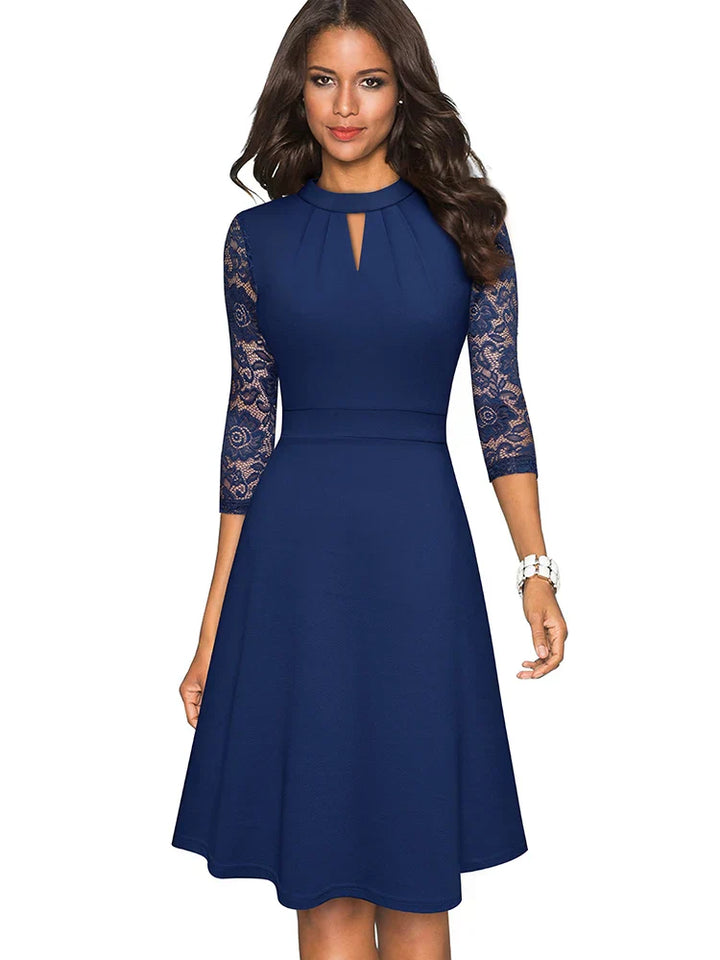ELKE ELEGANT LACE DRESS