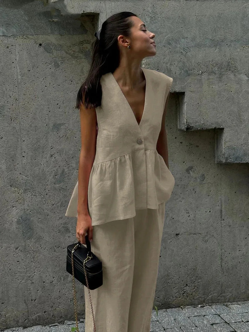 Laura™ | Graceful and Refined Outfit