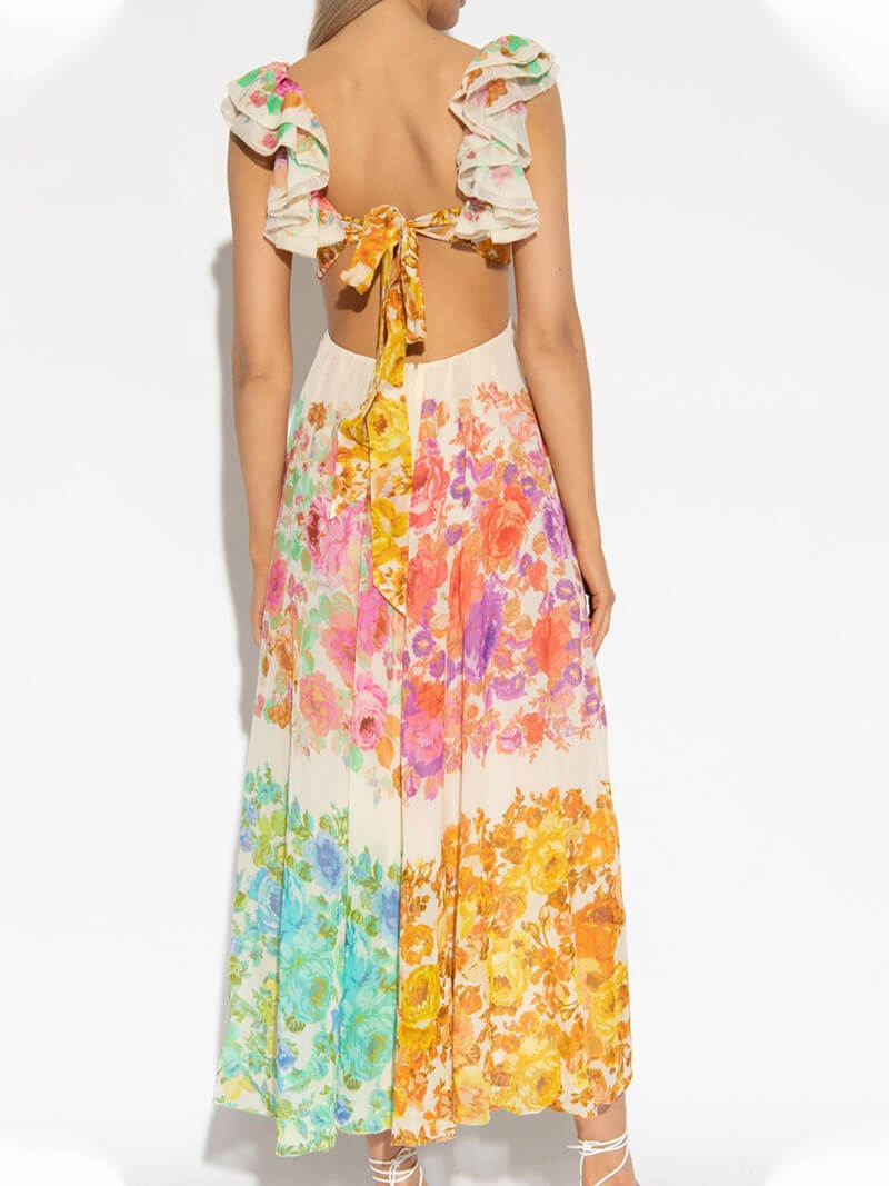 Luise | V-Neck Dress Featuring an Open Back