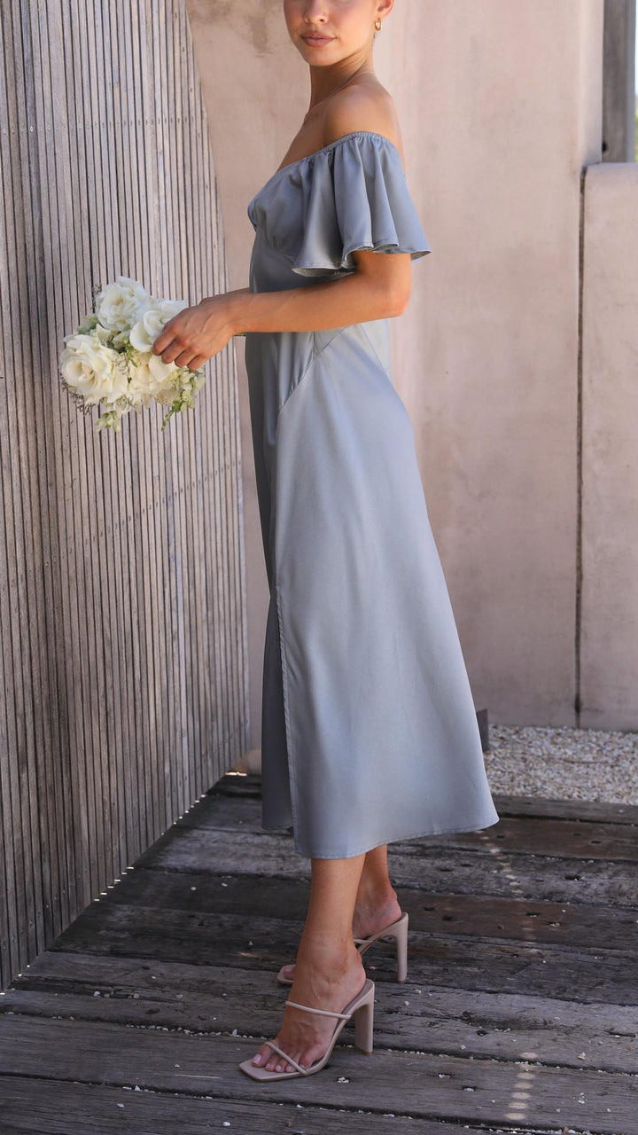 Arden | Chic Off-Shoulder Evening Dress