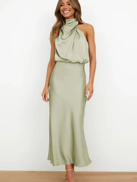 Laura | Sleeveless Dress with Stand Collar