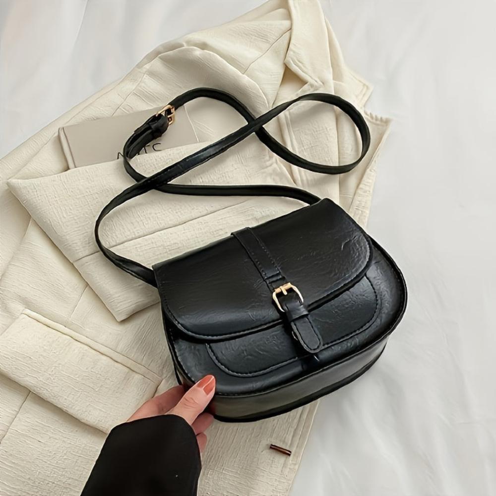 Evelyn Timeless Saddle Crossbody Bag